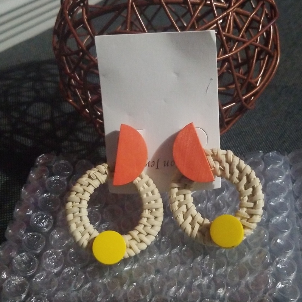 A pair of earrings